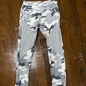 SoulCycle Gray Camo and Mesh Leggings XS